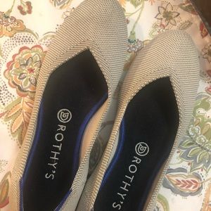 Rothy’s Size 8.5, beige round toe flats